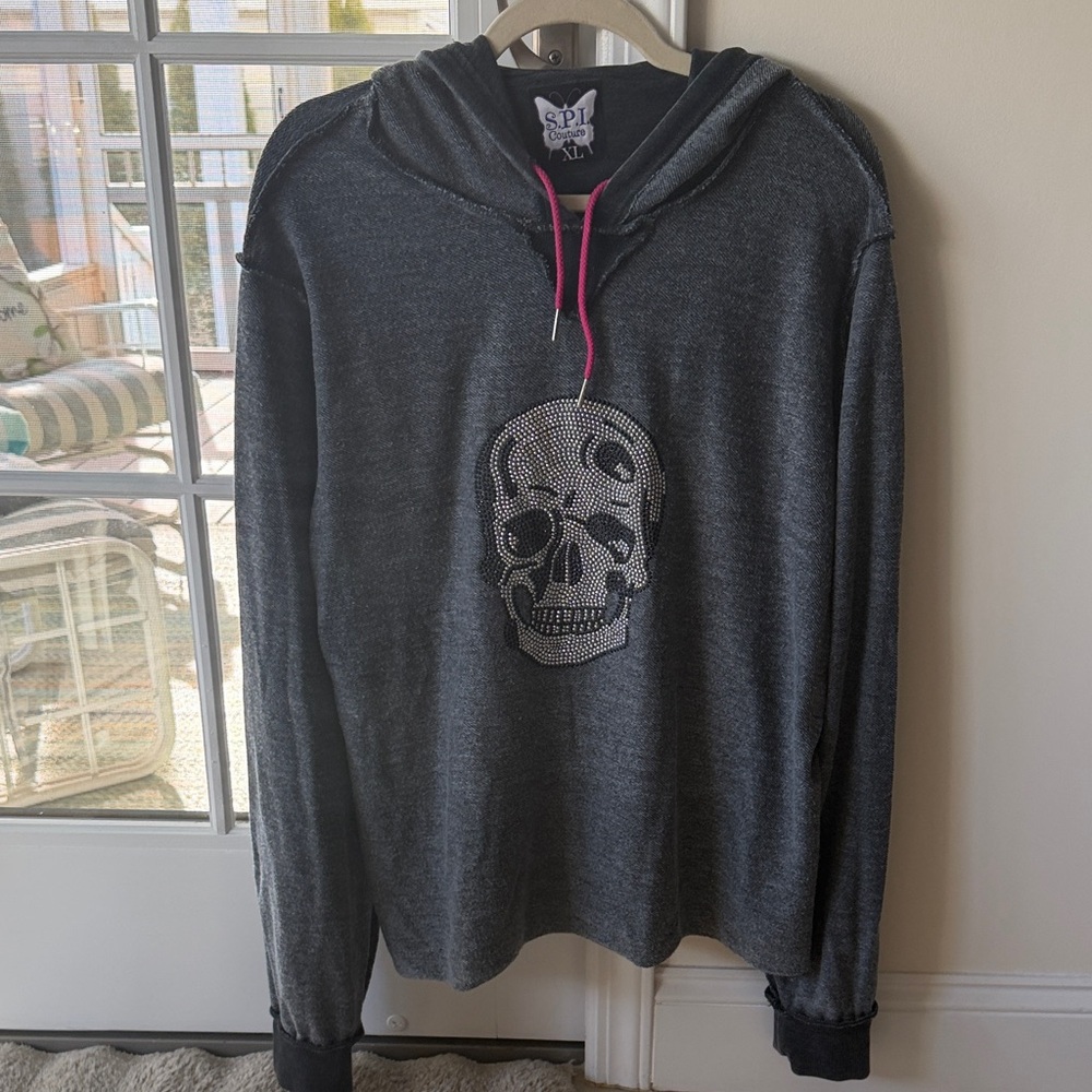 Gray Skull Hoodie Sweater
